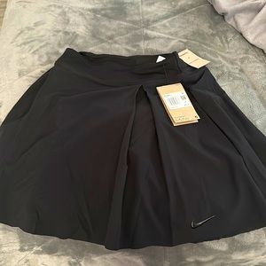 Black Nike skirt size extra small